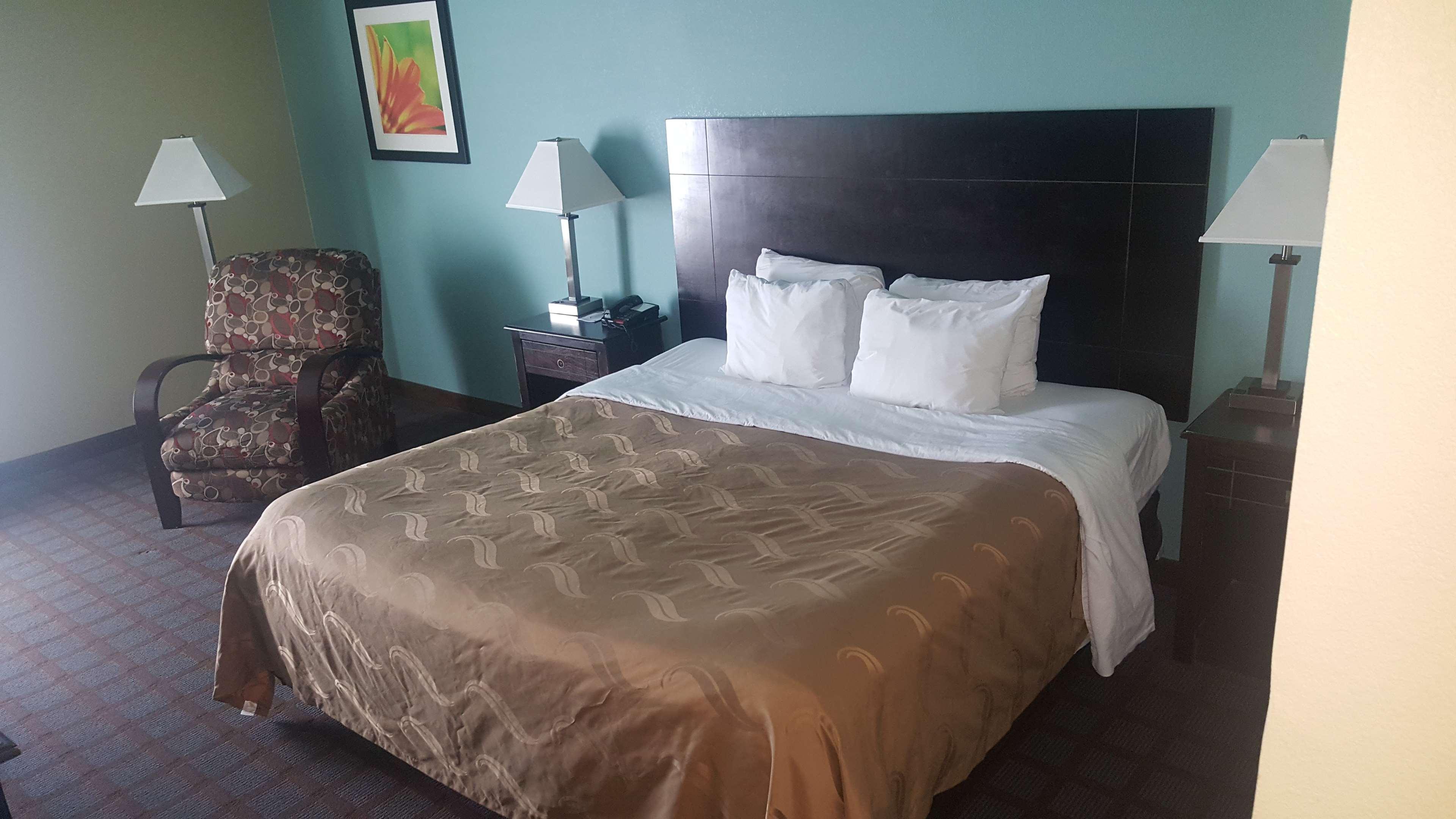 Surestay Plus Hotel By Best Western Blue Springs Buitenkant foto