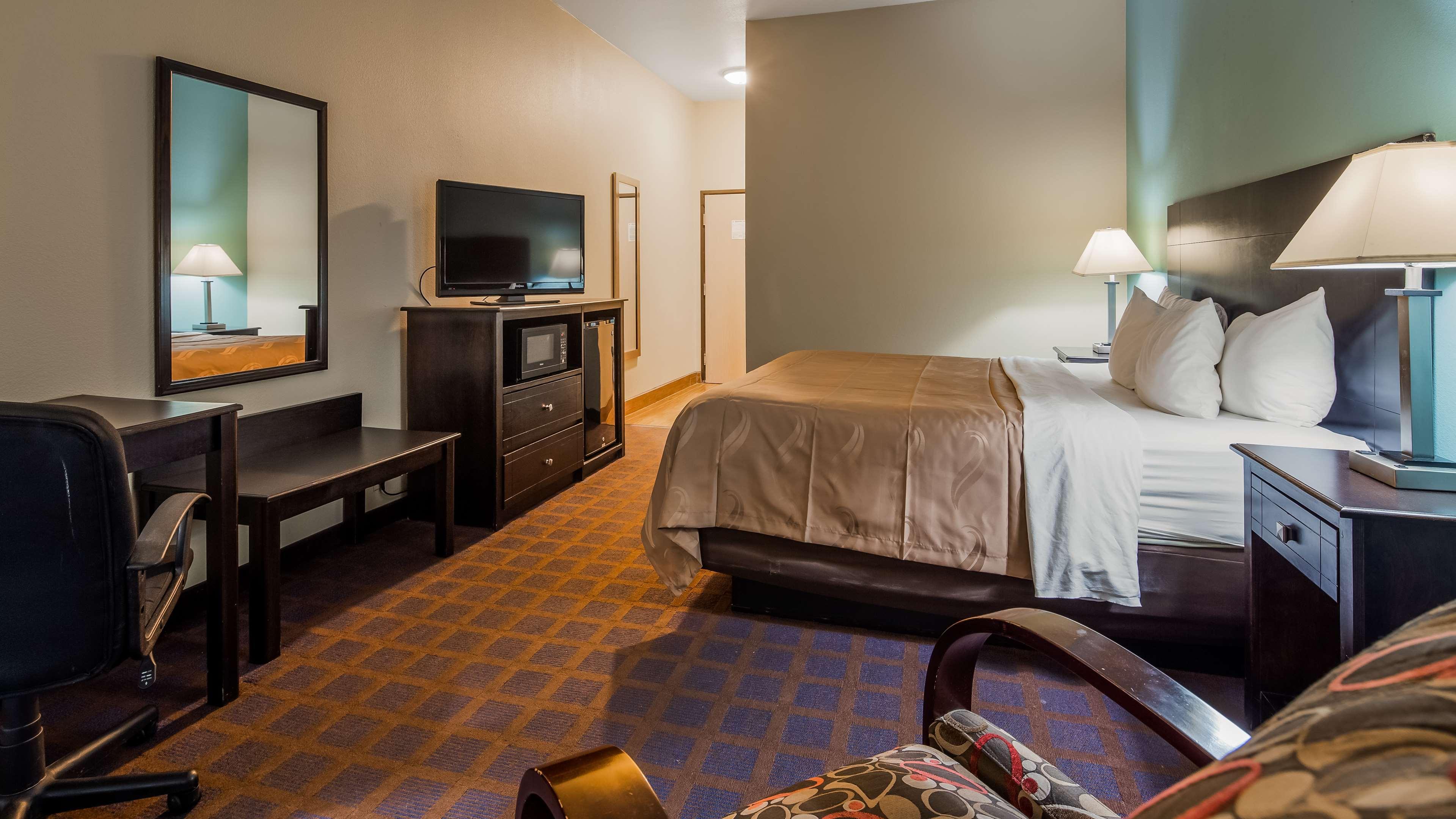 Surestay Plus Hotel By Best Western Blue Springs Buitenkant foto