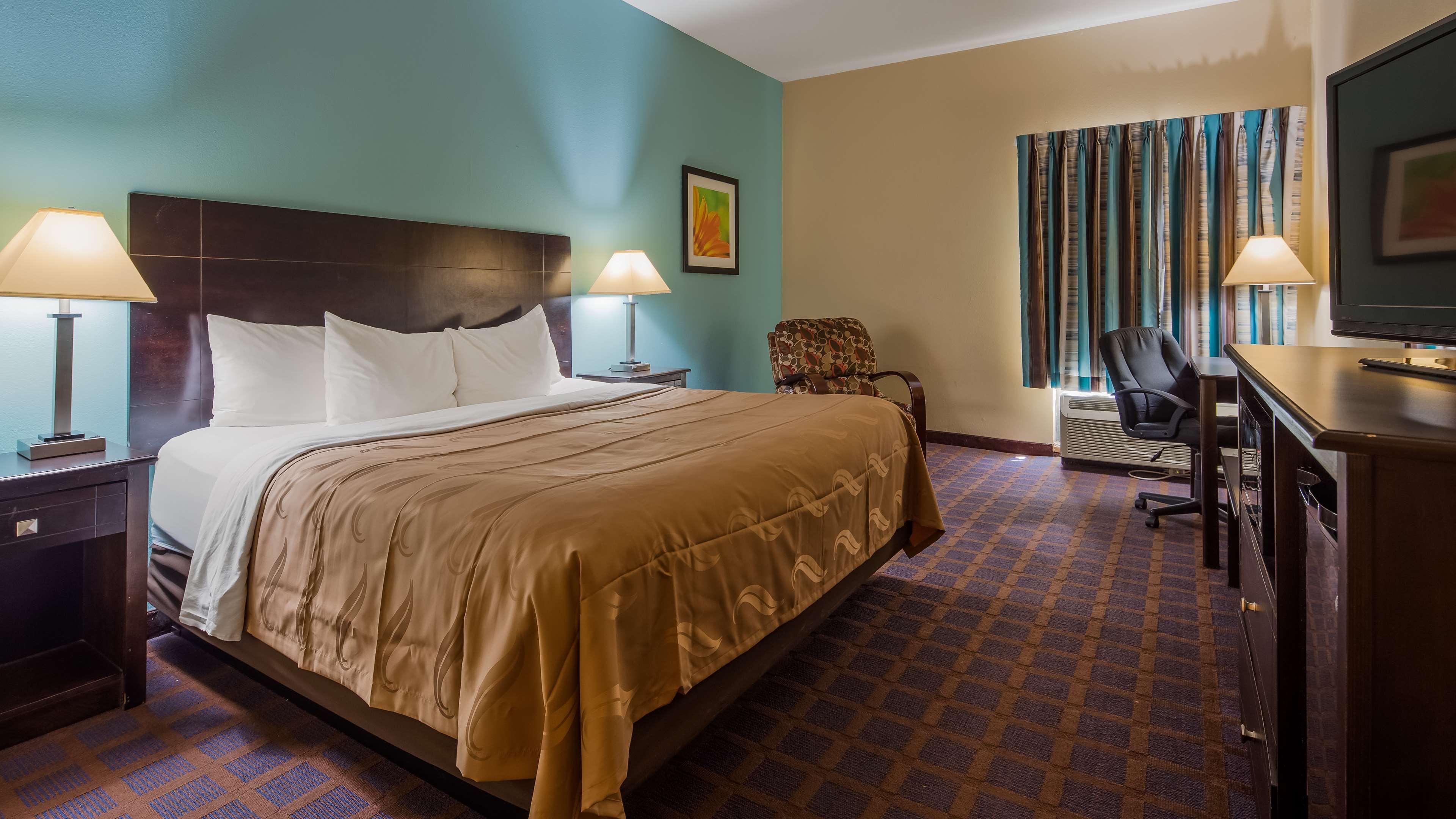 Surestay Plus Hotel By Best Western Blue Springs Buitenkant foto