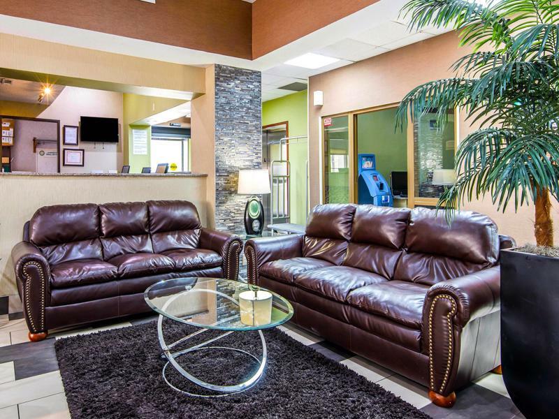 Surestay Plus Hotel By Best Western Blue Springs Buitenkant foto